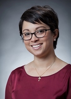 Dr. Julia VanderMolen is an Associate Professor as well as the Hybrid Coordinator for the MPH program.